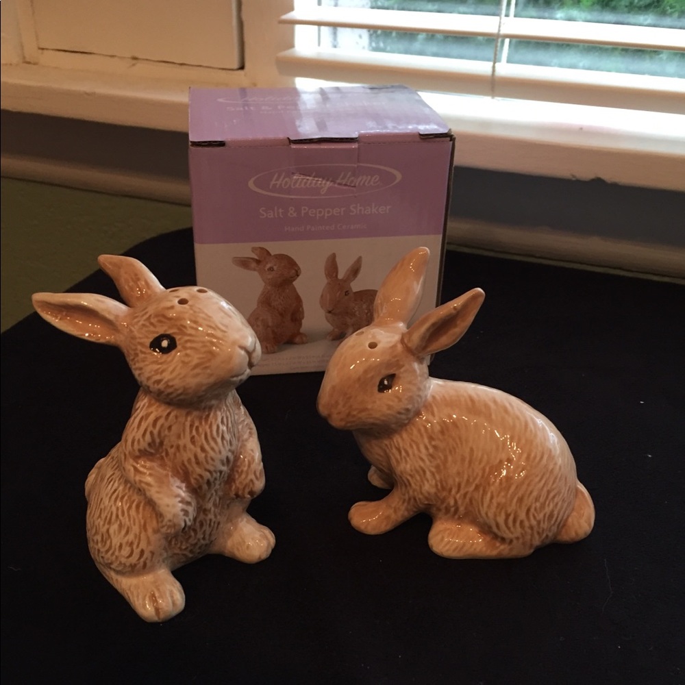 Bunny Rabbit Salt And Pepper Shakers